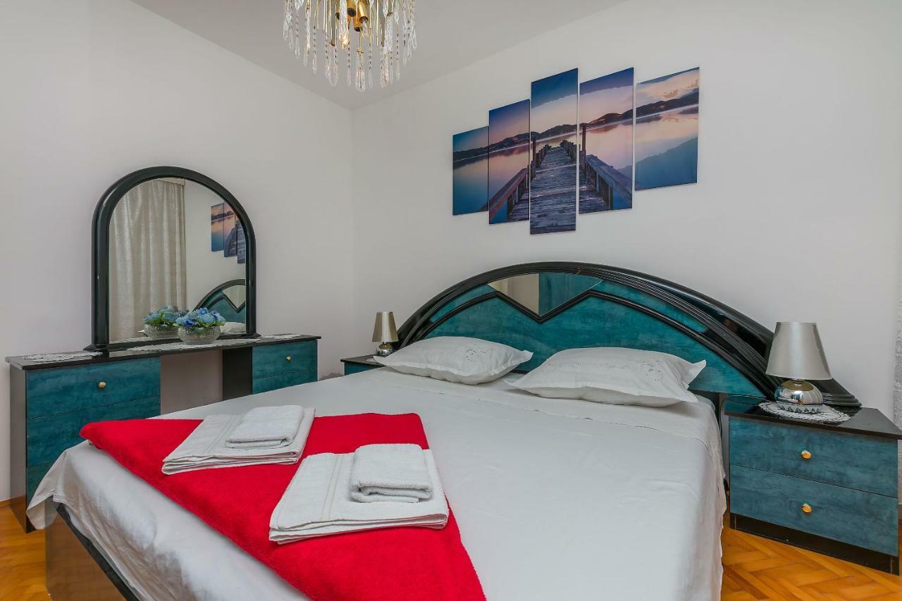 Apartment Marijana Оміш Екстер'єр фото