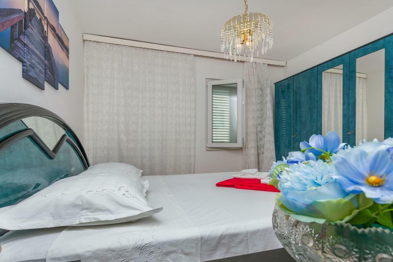 Apartment Marijana Оміш Екстер'єр фото